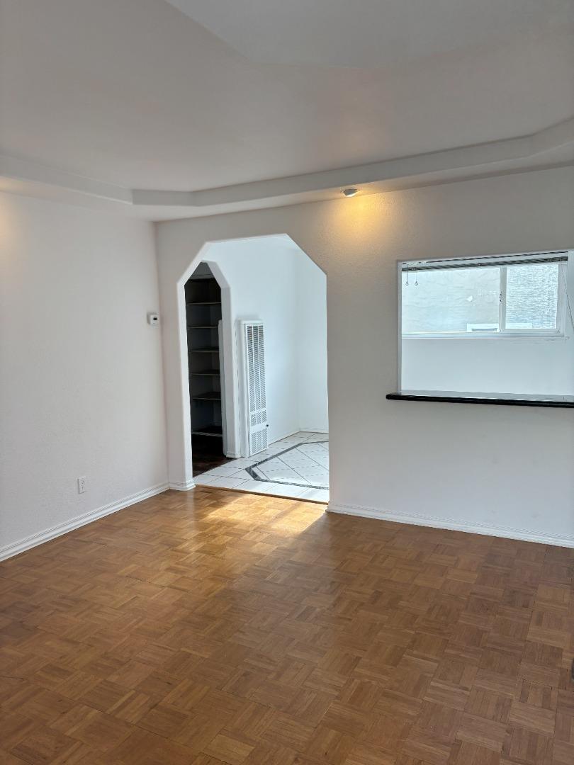 Detail Gallery Image 2 of 12 For 220 East Ave #1,  San Mateo,  CA 94403 - 1 Beds | 1 Baths