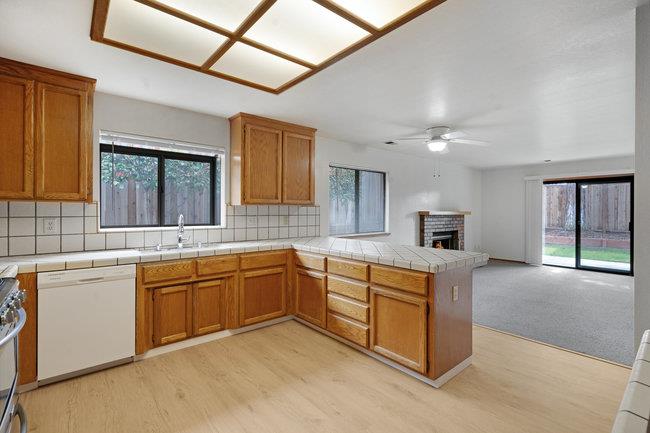 Detail Gallery Image 21 of 55 For 1611 Tiburon Dr, Hollister,  CA 95023 - 3 Beds | 2 Baths