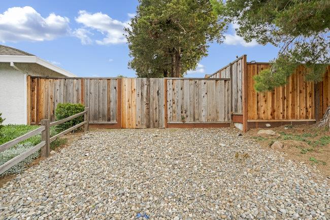 Detail Gallery Image 53 of 55 For 1611 Tiburon Dr, Hollister,  CA 95023 - 3 Beds | 2 Baths