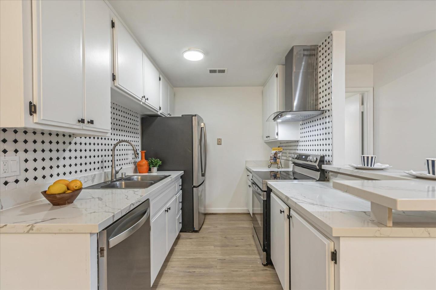 Detail Gallery Image 10 of 39 For 247 N Capitol Ave #105,  San Jose,  CA 95127 - 1 Beds | 1 Baths