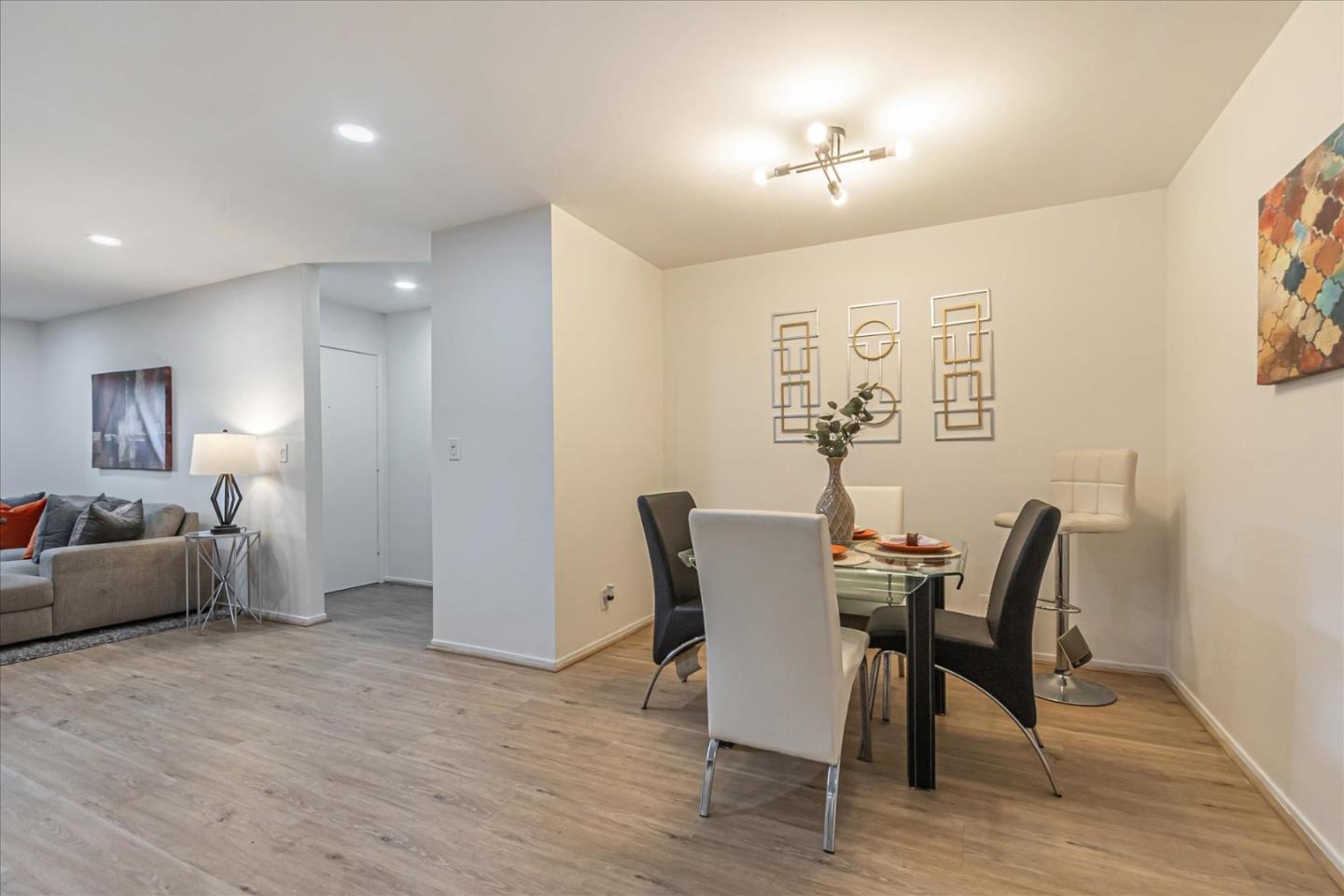 Detail Gallery Image 15 of 39 For 247 N Capitol Ave #105,  San Jose,  CA 95127 - 1 Beds | 1 Baths