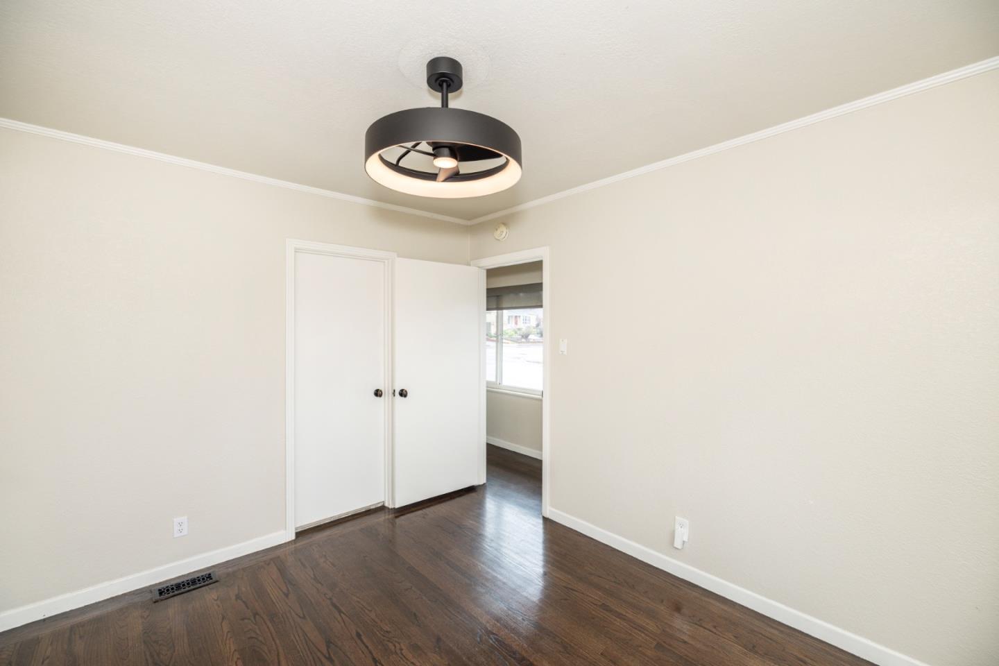 Detail Gallery Image 12 of 23 For 875 Broadway, Belmont,  CA 94002 - 2 Beds | 2 Baths