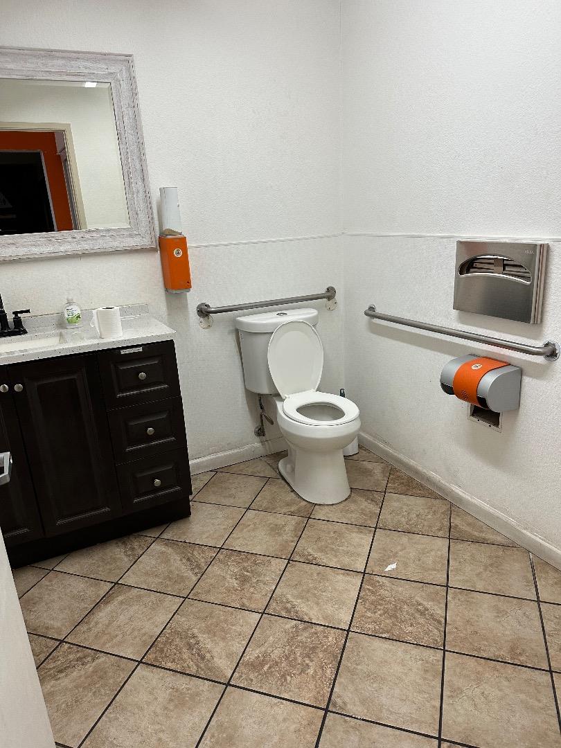 Detail Gallery Image 8 of 8 For 195 Welburn Ave #B,  Gilroy,  CA 95020 - – Beds | – Baths