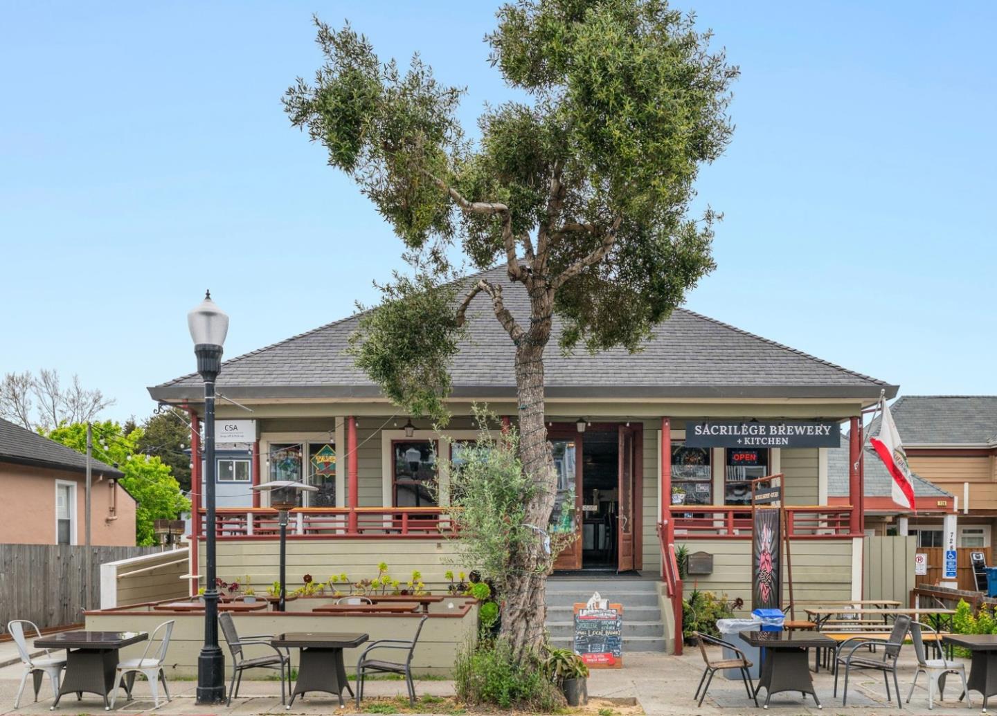 Detail Gallery Image 2 of 14 For 730 Main St, Half Moon Bay,  CA 94019 - – Beds | – Baths
