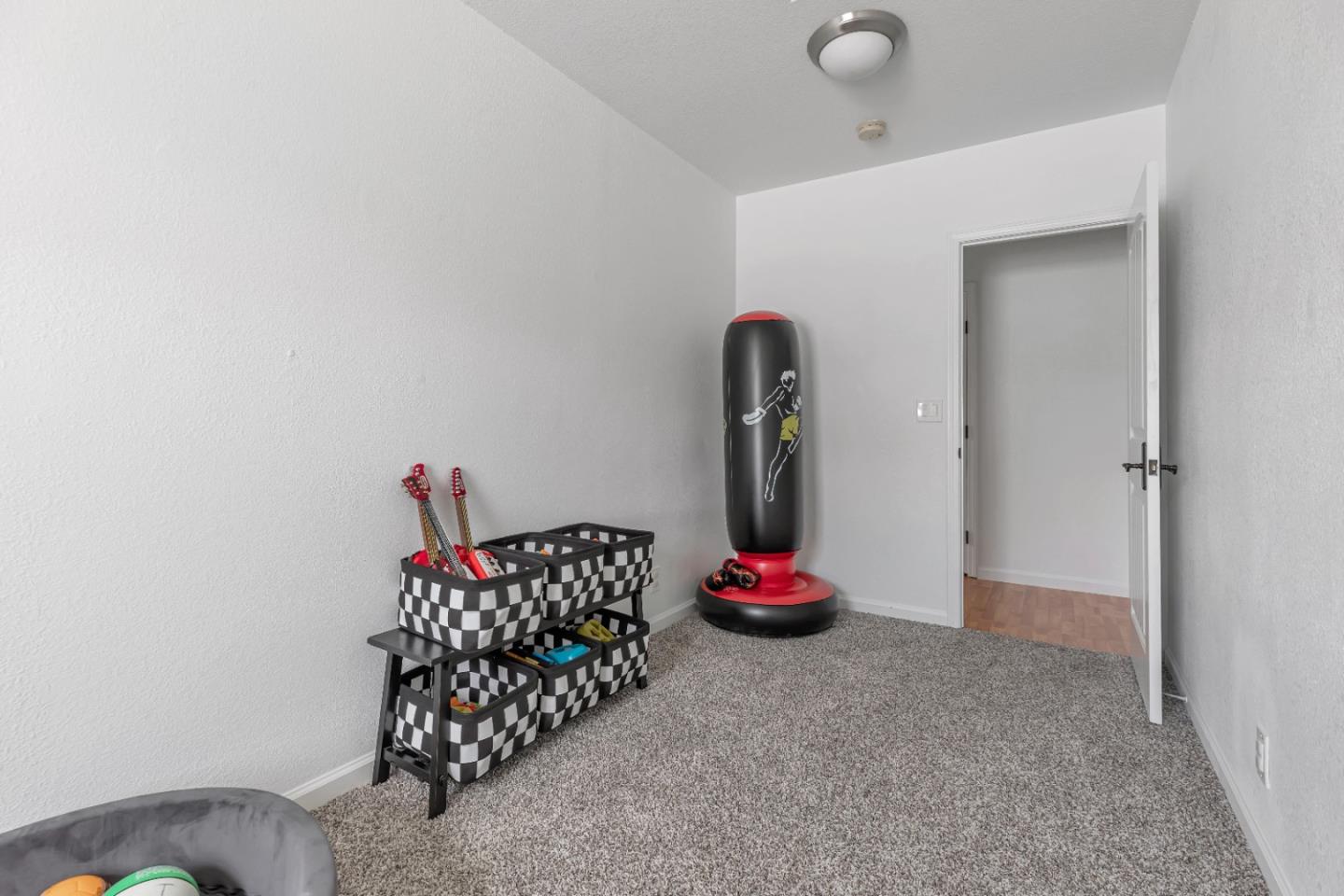 Detail Gallery Image 28 of 47 For 541 Lemos Ct, Hollister,  CA 95023 - 4 Beds | 2 Baths
