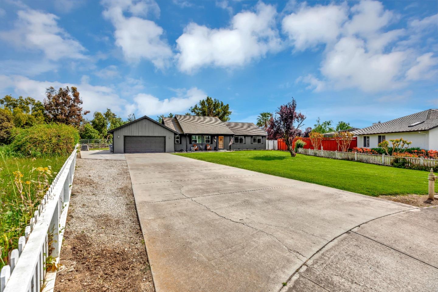 Detail Gallery Image 7 of 47 For 541 Lemos Ct, Hollister,  CA 95023 - 4 Beds | 2 Baths