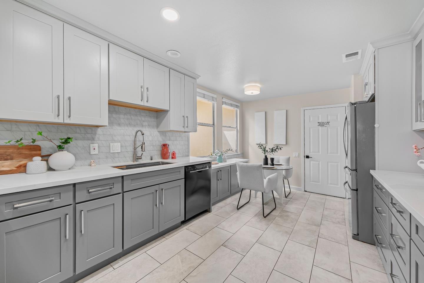 Detail Gallery Image 12 of 50 For 856 Lakeshore Dr, Redwood City,  CA 94065 - 3 Beds | 2/1 Baths