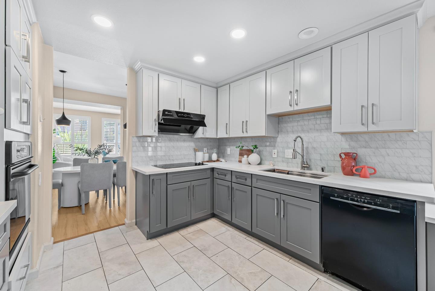 Detail Gallery Image 13 of 50 For 856 Lakeshore Dr, Redwood City,  CA 94065 - 3 Beds | 2/1 Baths