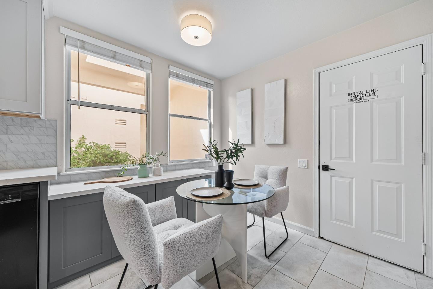 Detail Gallery Image 15 of 50 For 856 Lakeshore Dr, Redwood City,  CA 94065 - 3 Beds | 2/1 Baths