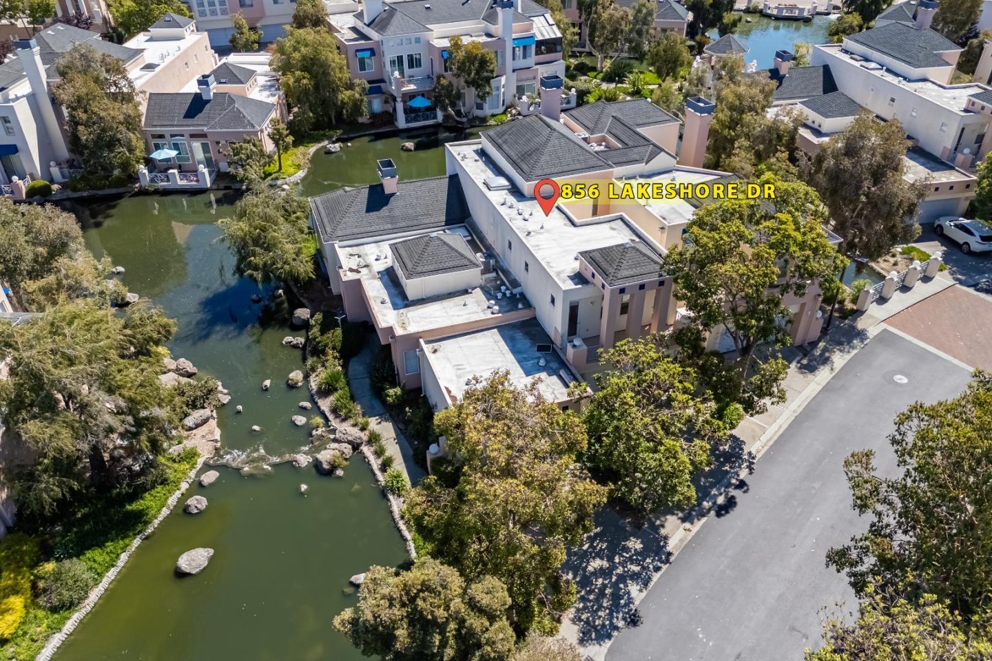 Detail Gallery Image 45 of 50 For 856 Lakeshore Dr, Redwood City,  CA 94065 - 3 Beds | 2/1 Baths