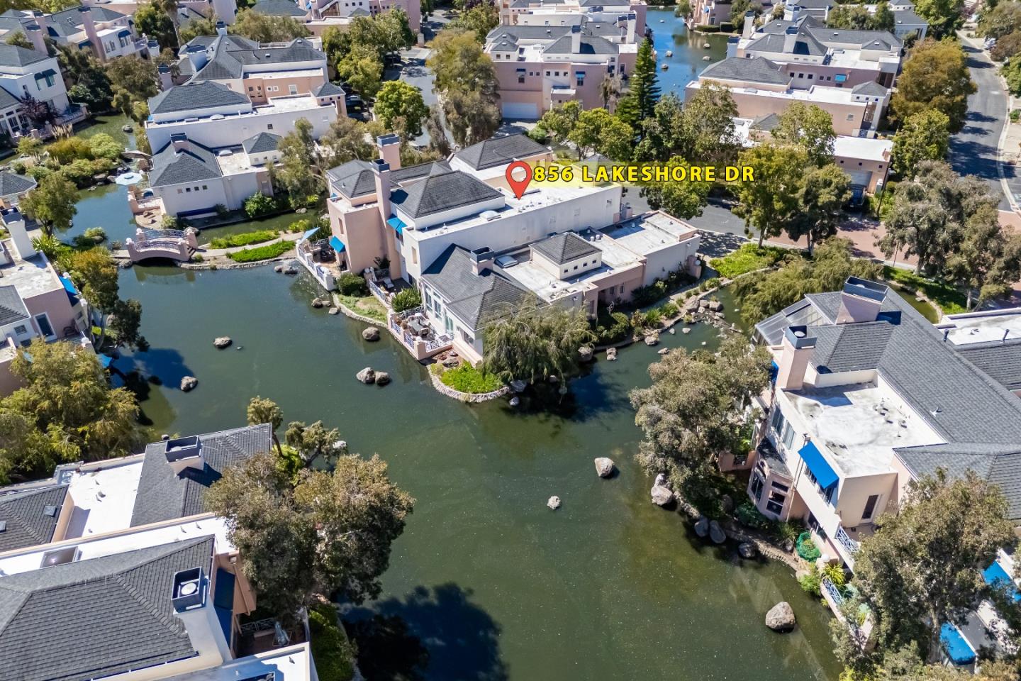 Detail Gallery Image 46 of 50 For 856 Lakeshore Dr, Redwood City,  CA 94065 - 3 Beds | 2/1 Baths