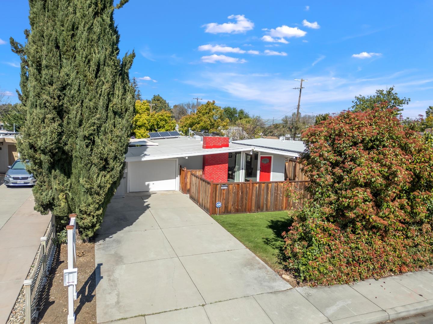 Detail Gallery Image 2 of 29 For 3033 Forbes Ave, Santa Clara,  CA 95051 - 4 Beds | 2 Baths