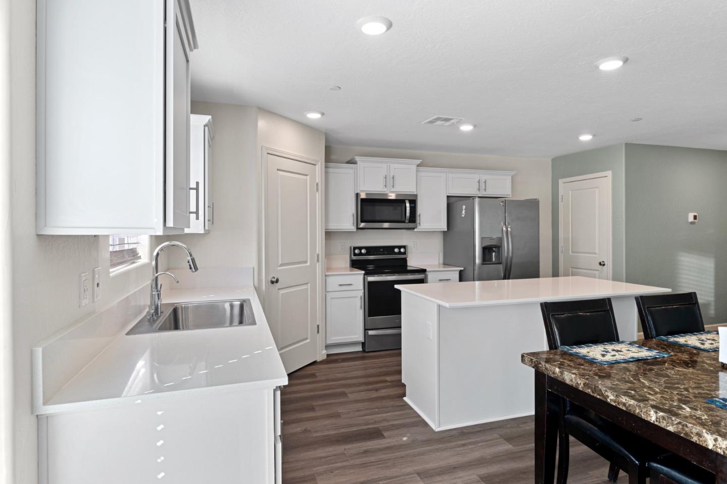 2101 Coulter Ln, Los Banos, CA 93635 photo 9
