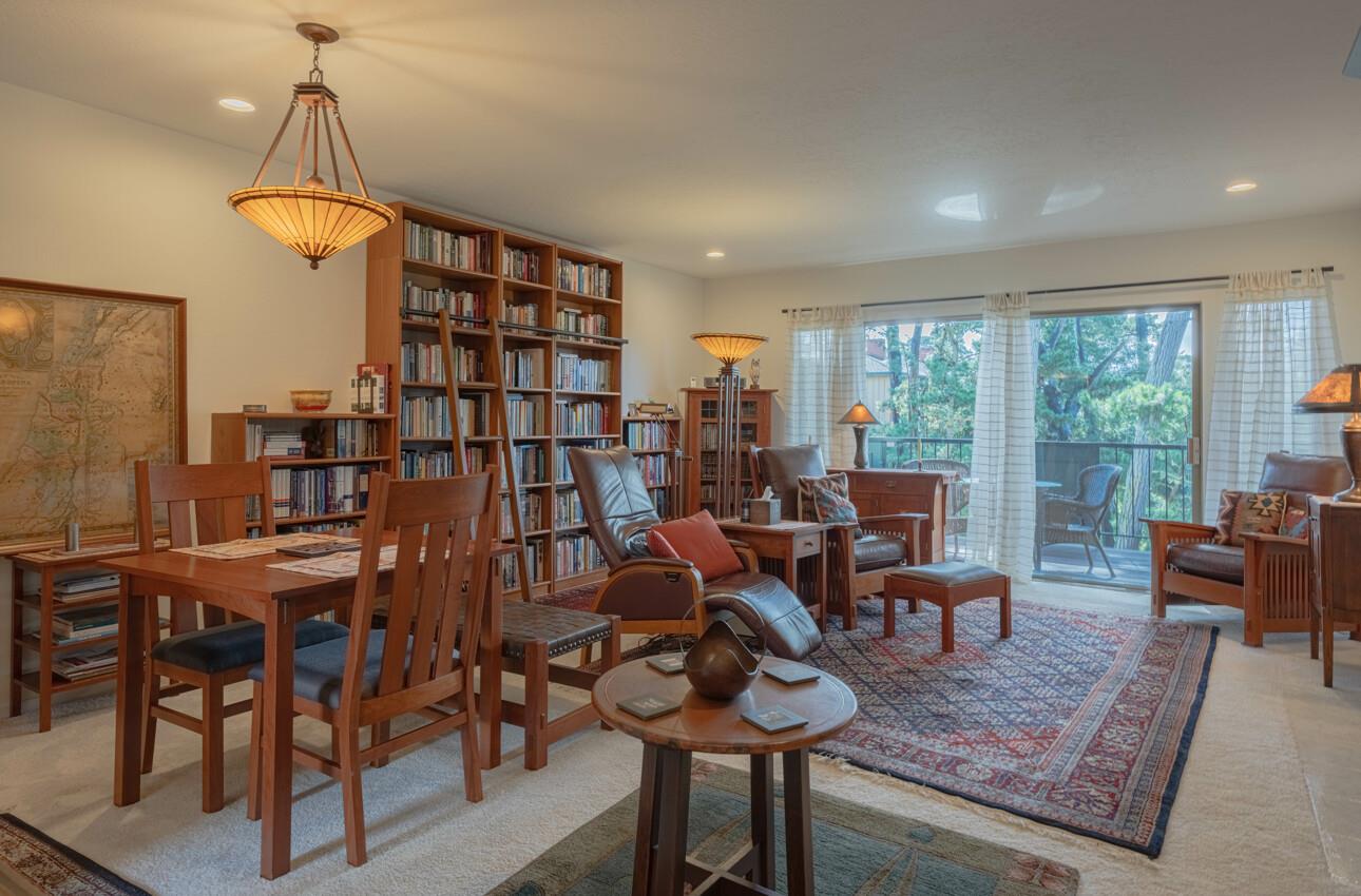 Detail Gallery Image 4 of 28 For 120 Del Mesa Carmel, Carmel,  CA 93923 - 1 Beds | 1 Baths