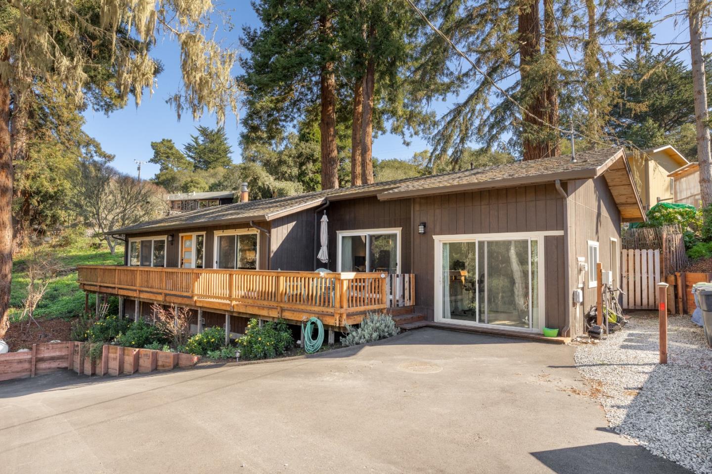 Detail Gallery Image 2 of 46 For 50 Margarita Rd, Watsonville,  CA 95076 - 3 Beds | 1/1 Baths