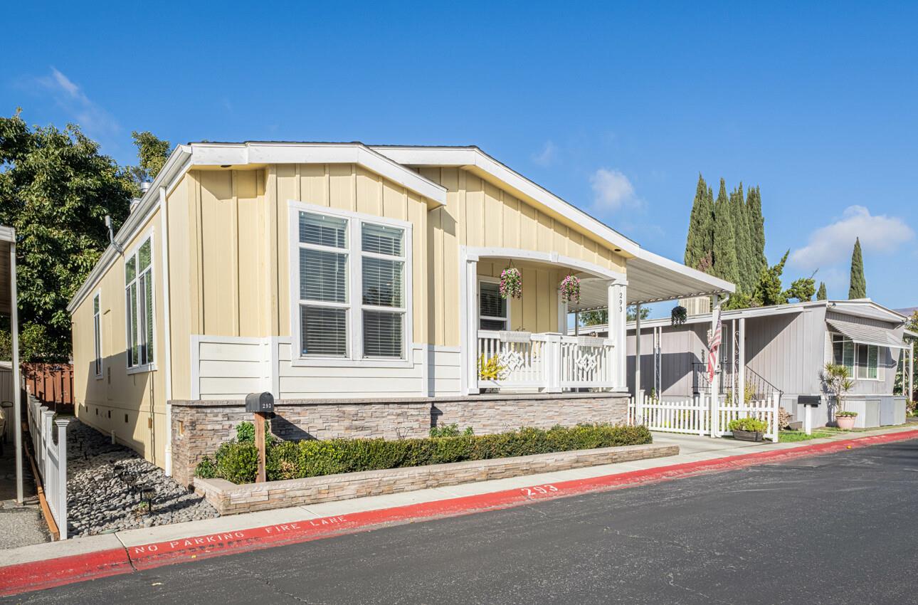 Detail Gallery Image 4 of 41 For 510 Saddlebrook Dr #293,  San Jose,  CA 95136 - 3 Beds | 2 Baths