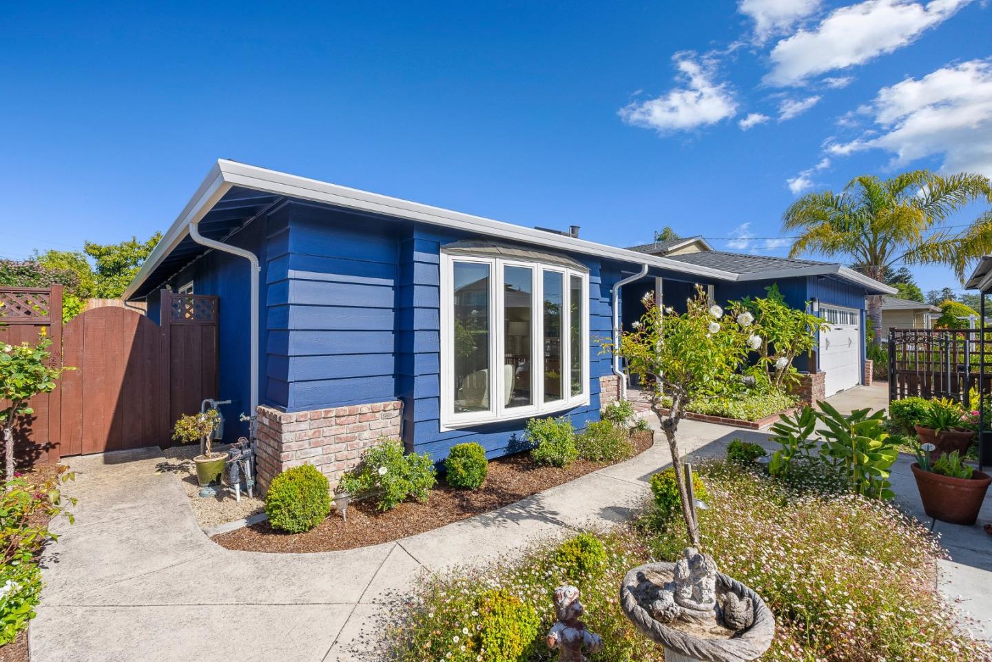 Detail Gallery Image 10 of 43 For 2650 Gary Dr, Soquel,  CA 95073 - 3 Beds | 2/1 Baths