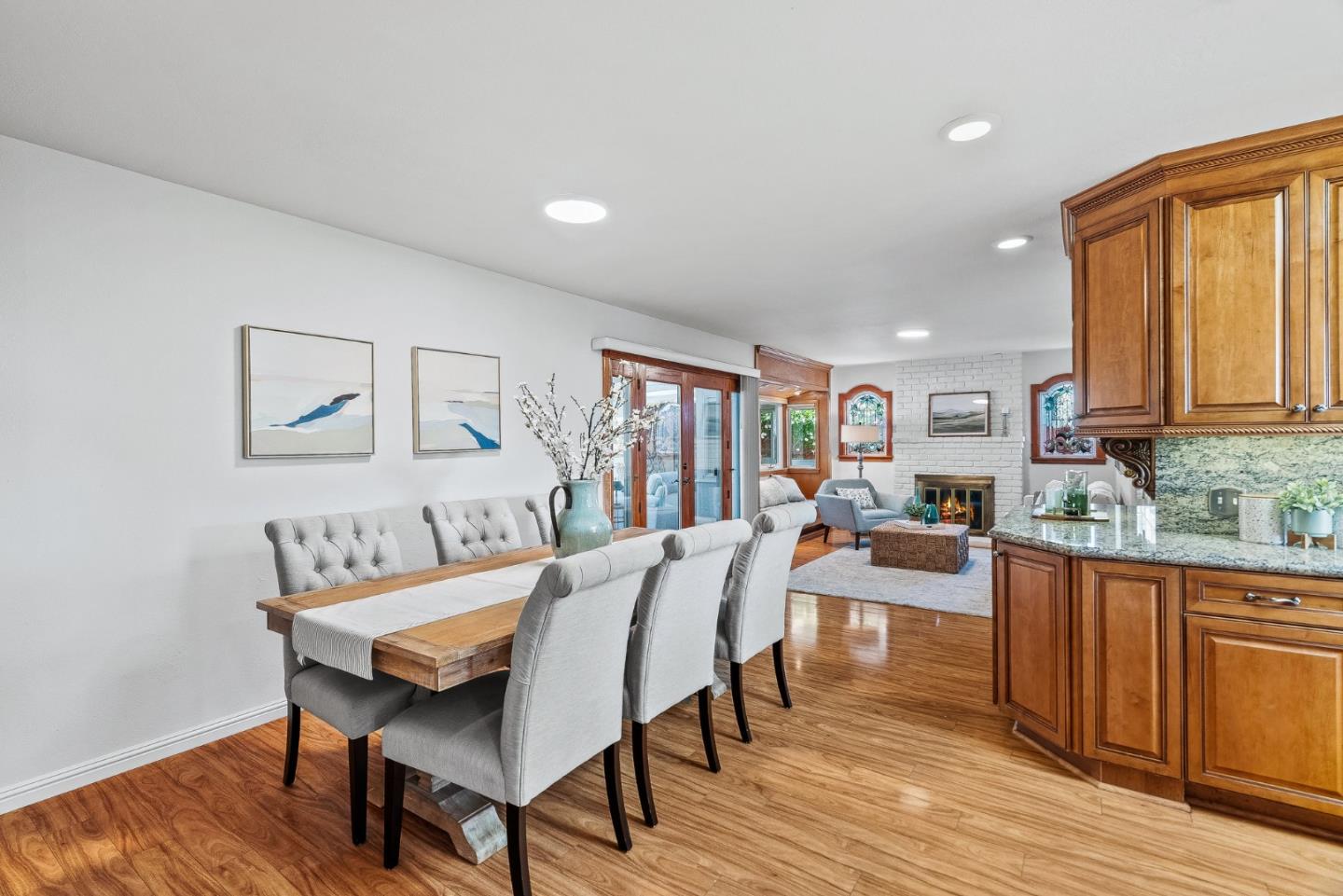 Detail Gallery Image 13 of 43 For 2650 Gary Dr, Soquel,  CA 95073 - 3 Beds | 2/1 Baths