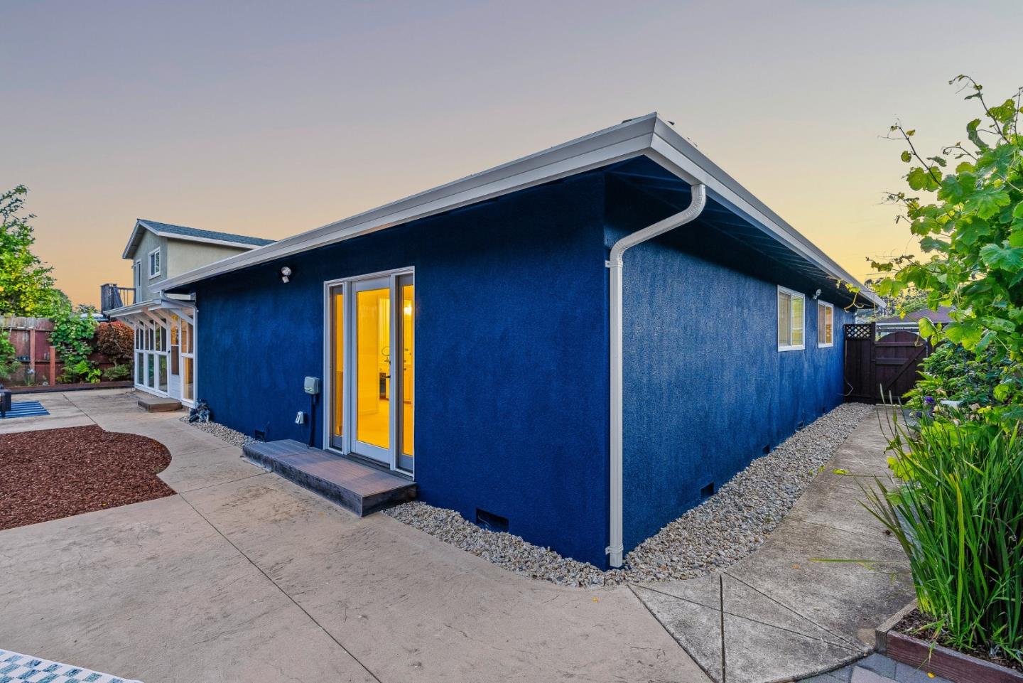 Detail Gallery Image 3 of 43 For 2650 Gary Dr, Soquel,  CA 95073 - 3 Beds | 2/1 Baths