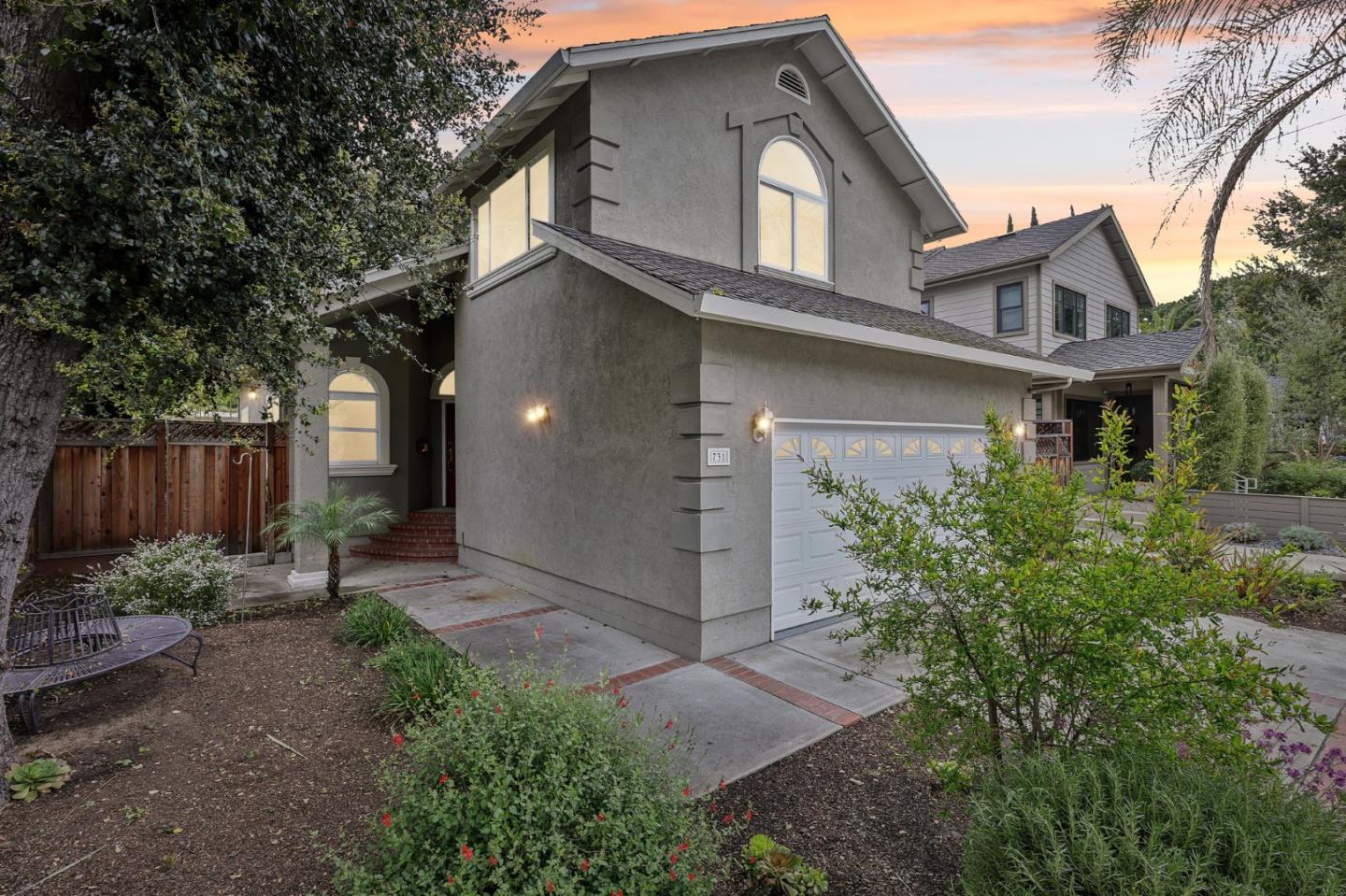 Detail Gallery Image 2 of 55 For 731 Calderon Ave, Mountain View,  CA 94041 - 3 Beds | 2/1 Baths
