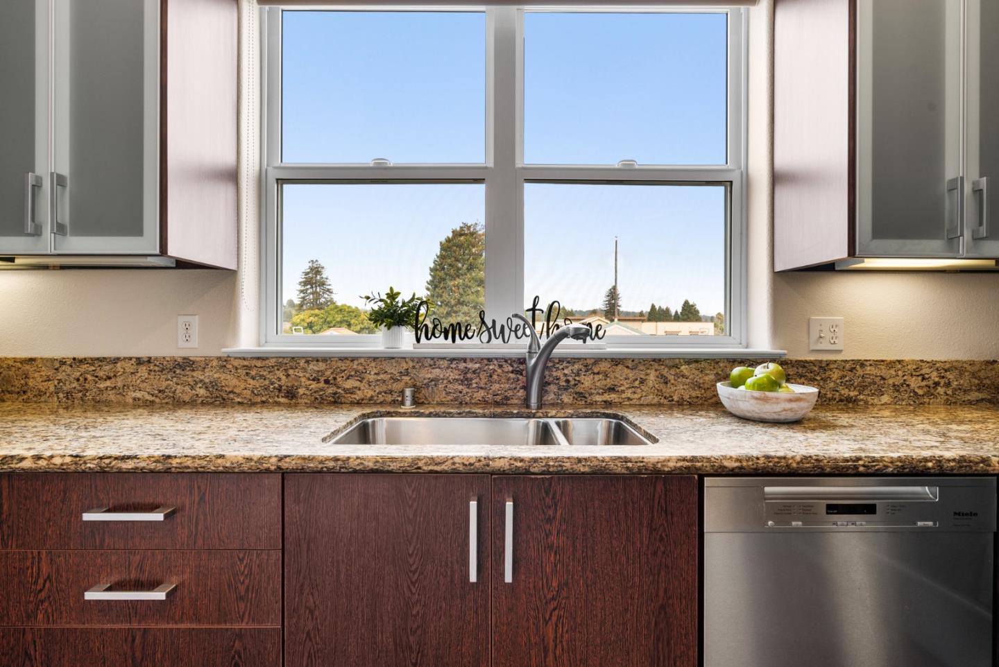 Detail Gallery Image 13 of 37 For 2030 N Pacific Ave #340,  Santa Cruz,  CA 95060 - 3 Beds | 2 Baths
