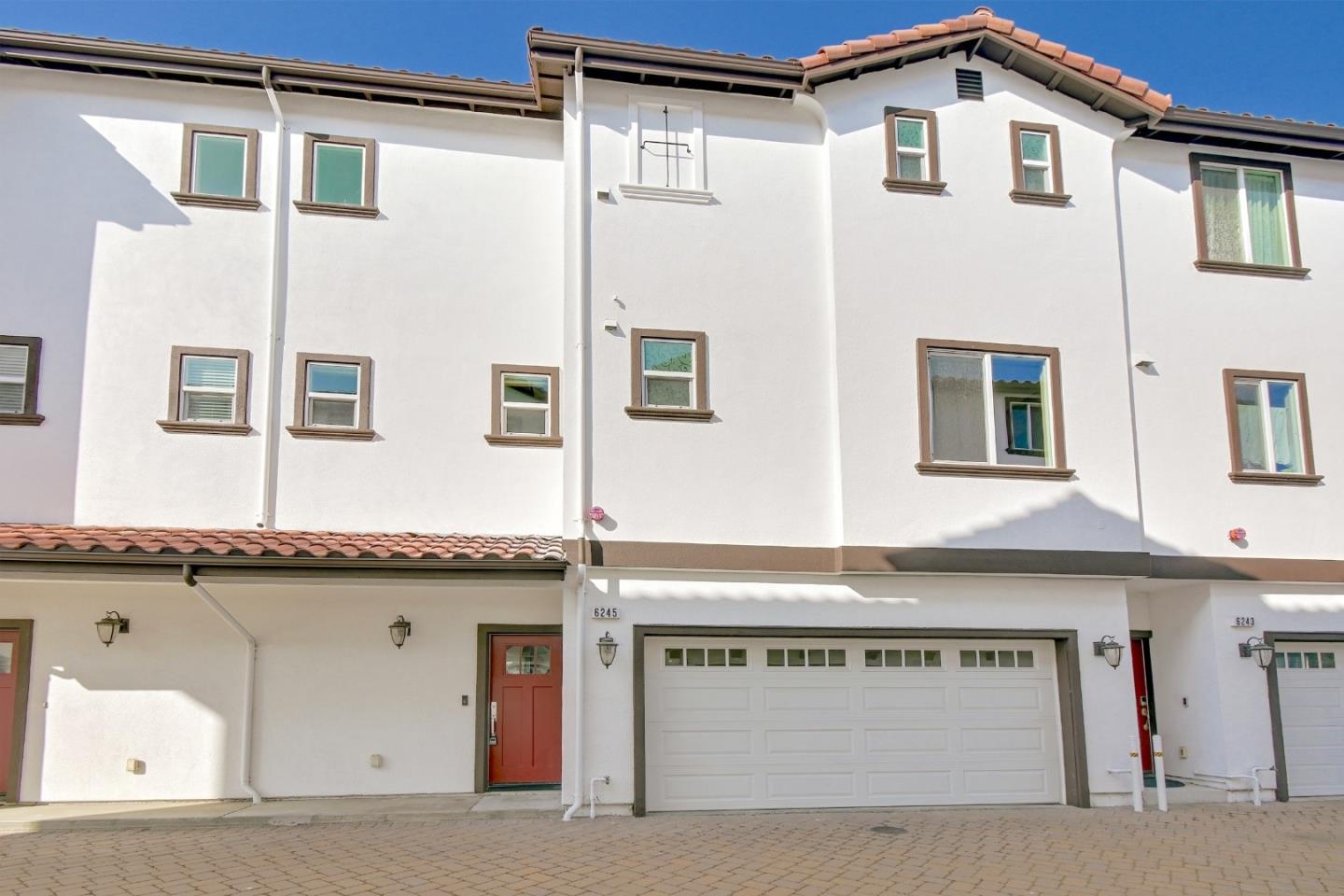 Detail Gallery Image 1 of 37 For 6245 Thornton Ave, Newark,  CA 94560 - 3 Beds | 3 Baths