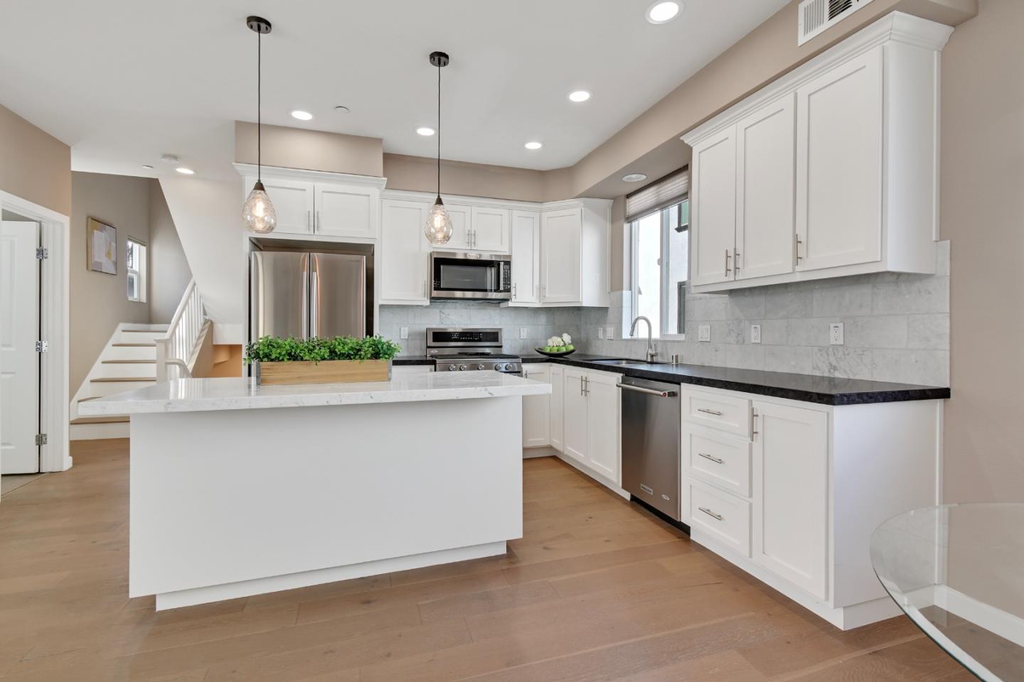 Detail Gallery Image 12 of 37 For 6245 Thornton Ave, Newark,  CA 94560 - 3 Beds | 3 Baths