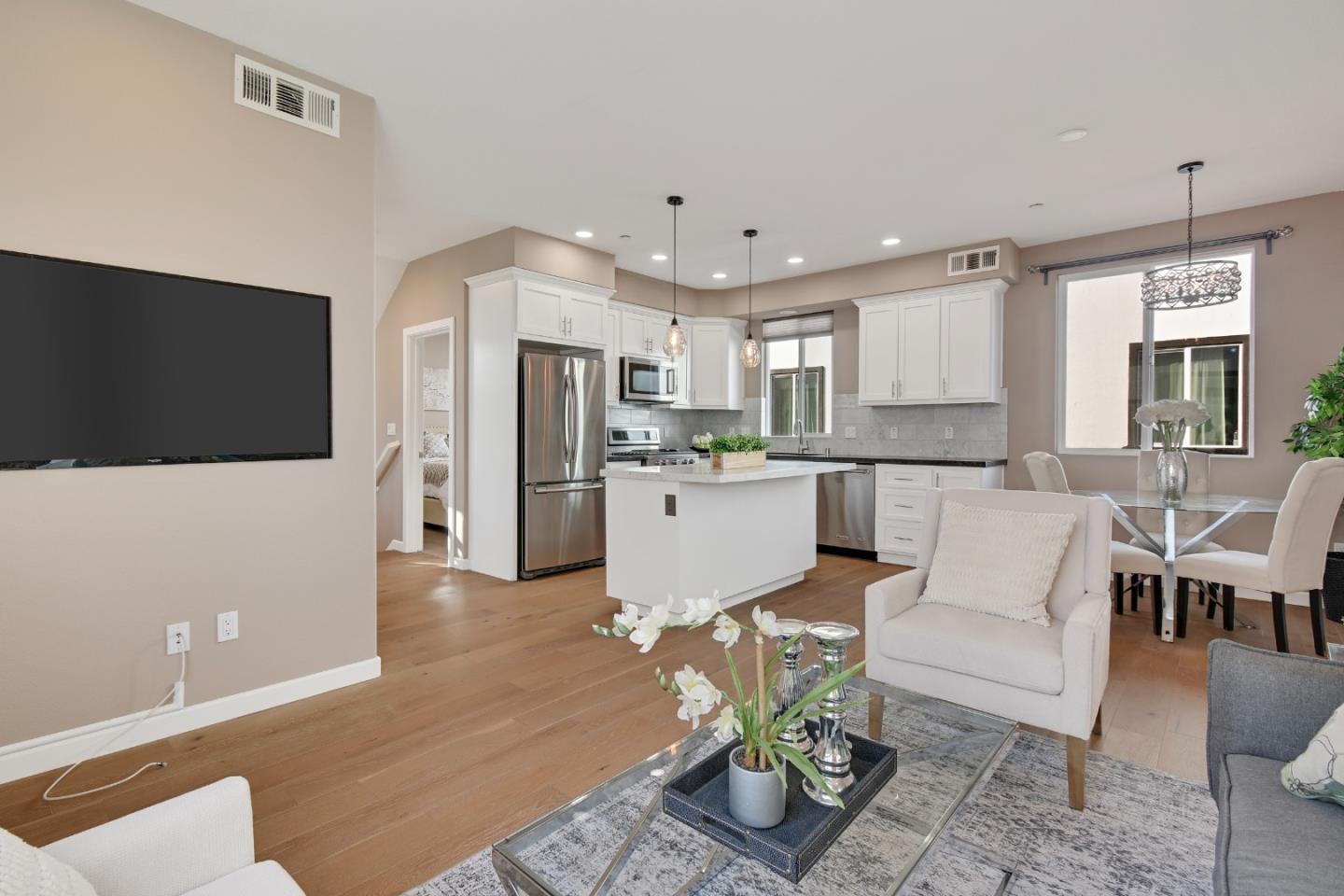 Detail Gallery Image 16 of 37 For 6245 Thornton Ave, Newark,  CA 94560 - 3 Beds | 3 Baths