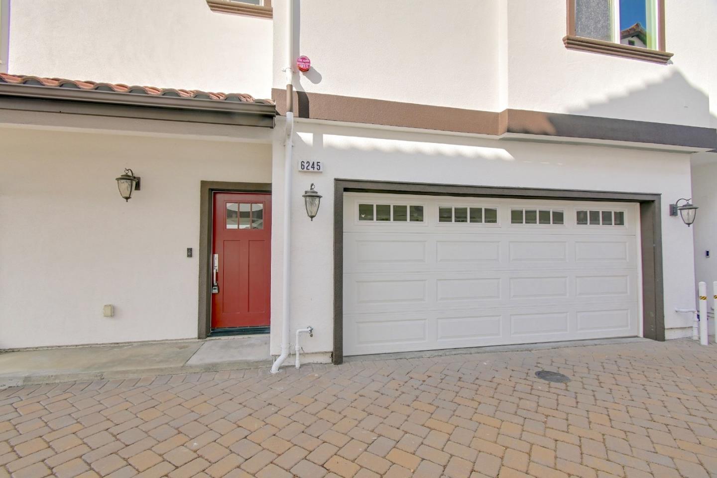 Detail Gallery Image 7 of 37 For 6245 Thornton Ave, Newark,  CA 94560 - 3 Beds | 3 Baths
