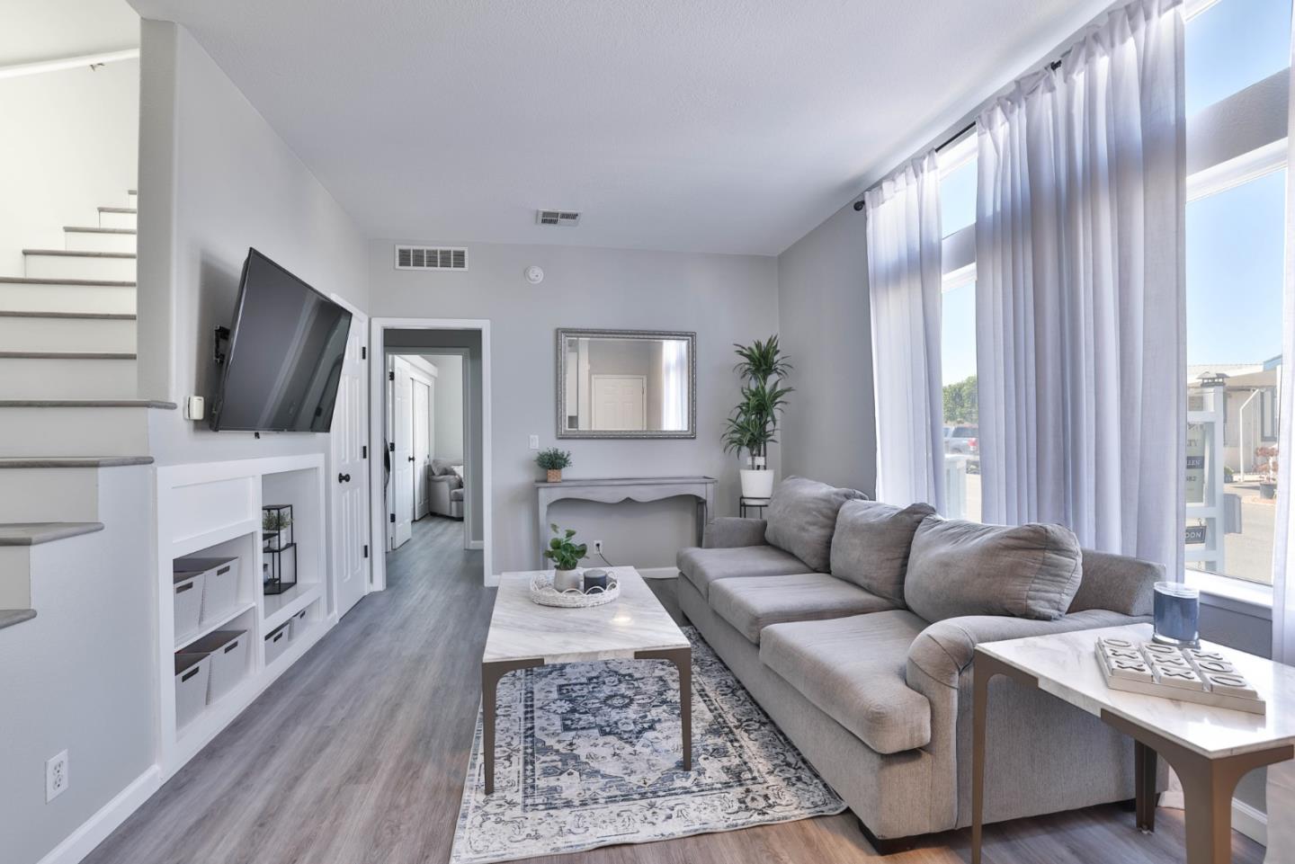 Detail Gallery Image 2 of 25 For 5450 Monterey Rd 54a,  San Jose,  CA 95111 - 3 Beds | 2 Baths