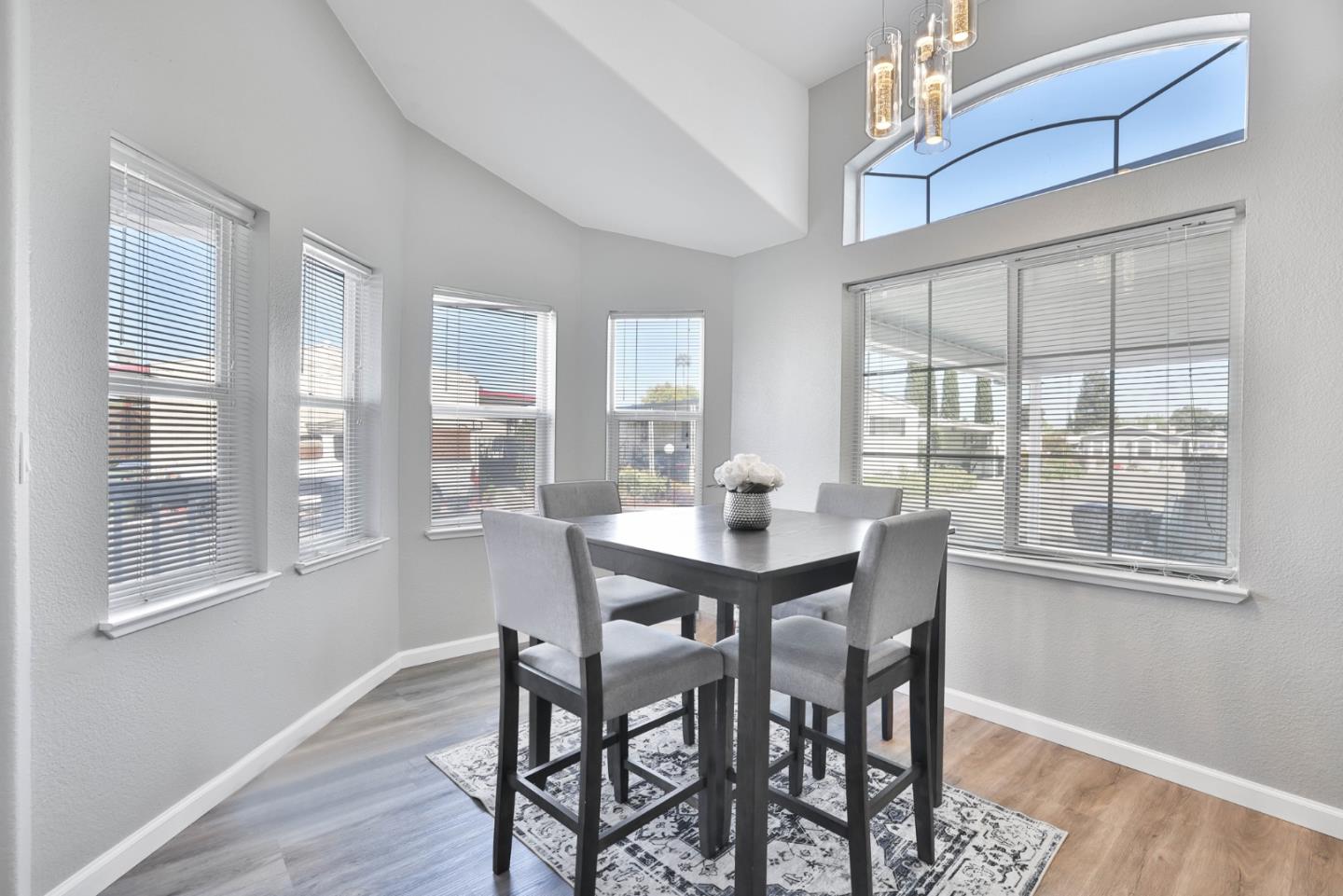 Detail Gallery Image 6 of 25 For 5450 Monterey Rd 54a,  San Jose,  CA 95111 - 3 Beds | 2 Baths