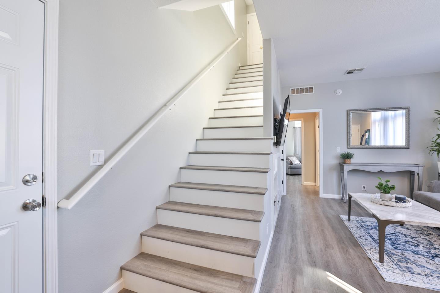 Detail Gallery Image 9 of 25 For 5450 Monterey Rd 54a,  San Jose,  CA 95111 - 3 Beds | 2 Baths