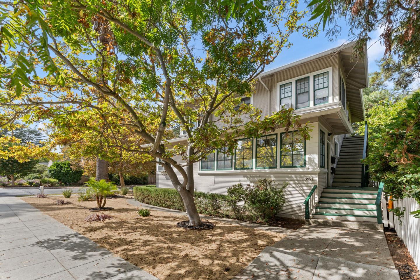 Detail Gallery Image 3 of 40 For 392 View St, Mountain View,  CA 94041 - – Beds | – Baths