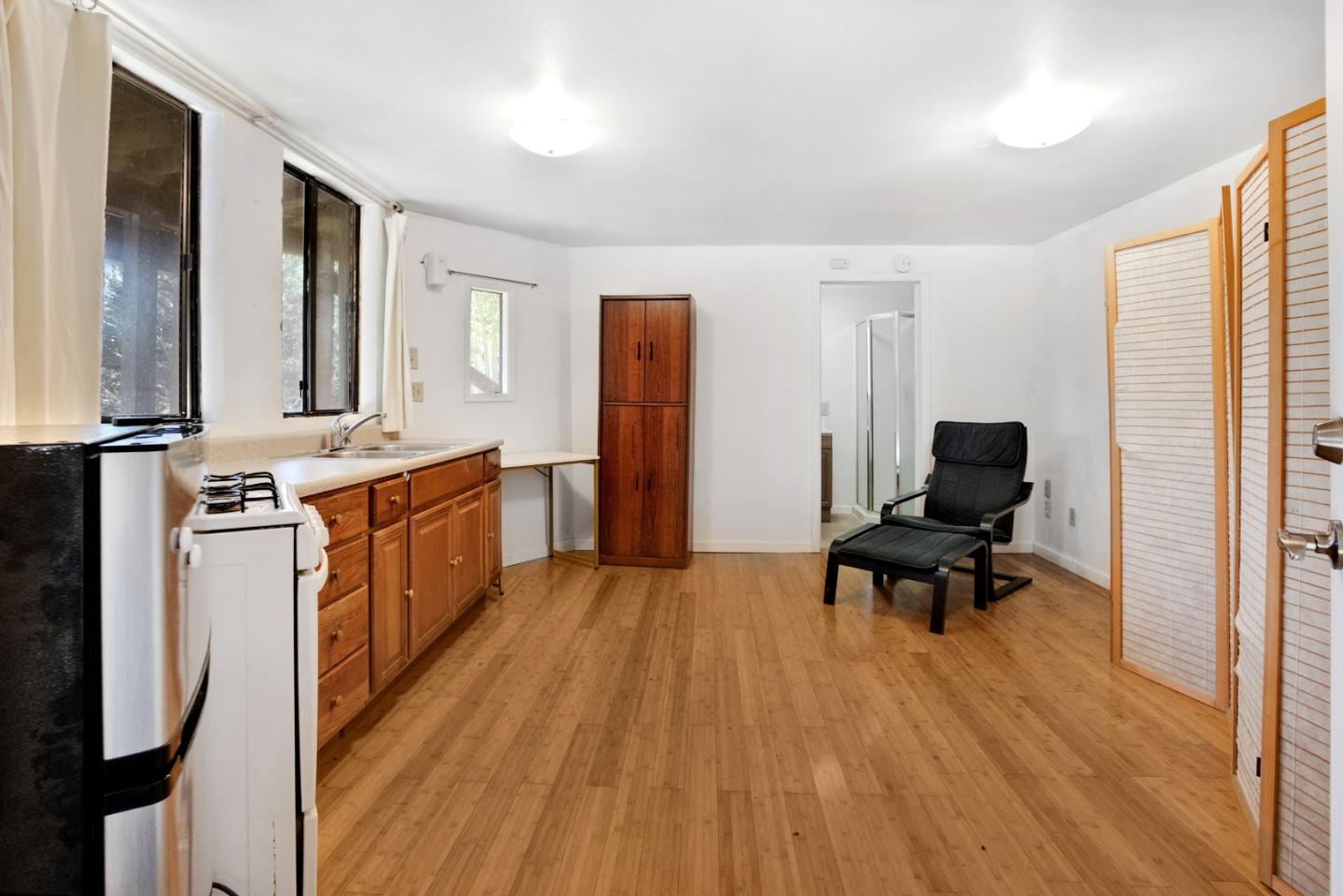 Detail Gallery Image 18 of 31 For 827 Valencia Rd, Aptos,  CA 95003 - 2 Beds | 2 Baths