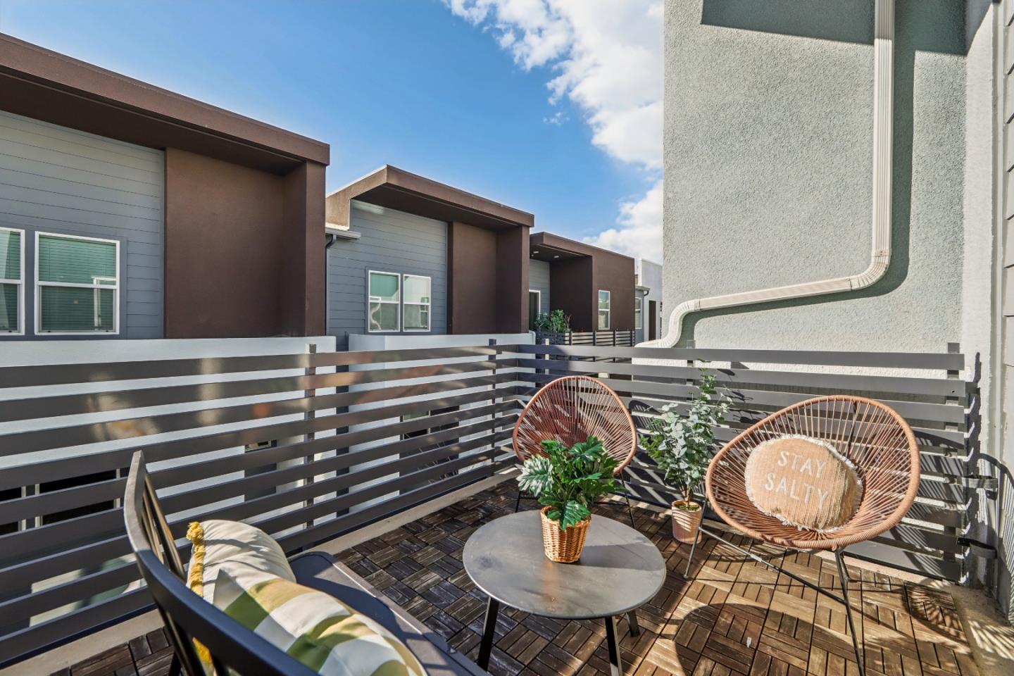 Detail Gallery Image 10 of 41 For 621 Clover Cir, Milpitas,  CA 95035 - 2 Beds | 2 Baths