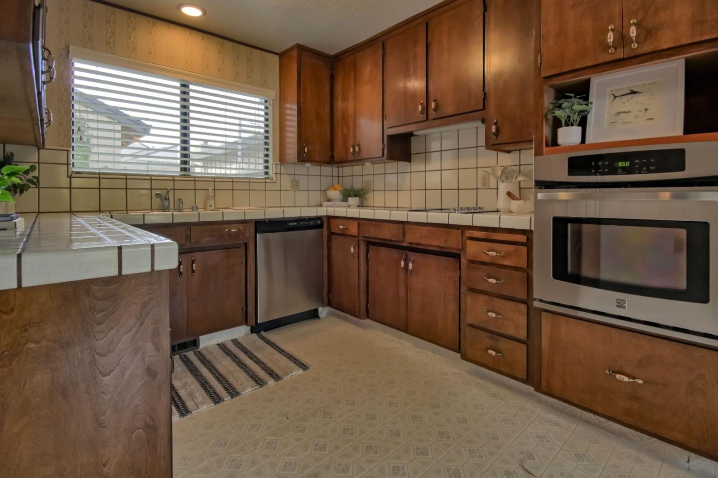 Detail Gallery Image 15 of 44 For 141 Joes Ln, Hollister,  CA 95023 - 2 Beds | 2/1 Baths