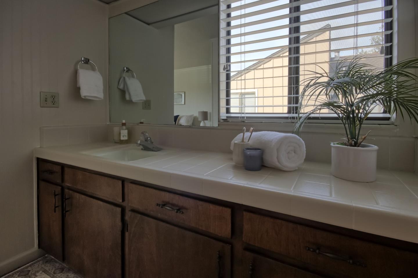 Detail Gallery Image 27 of 44 For 141 Joes Ln, Hollister,  CA 95023 - 2 Beds | 2/1 Baths
