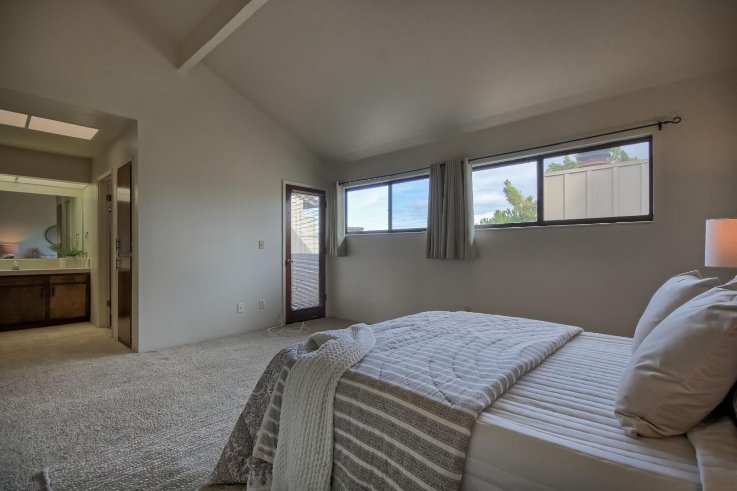 Detail Gallery Image 34 of 44 For 141 Joes Ln, Hollister,  CA 95023 - 2 Beds | 2/1 Baths