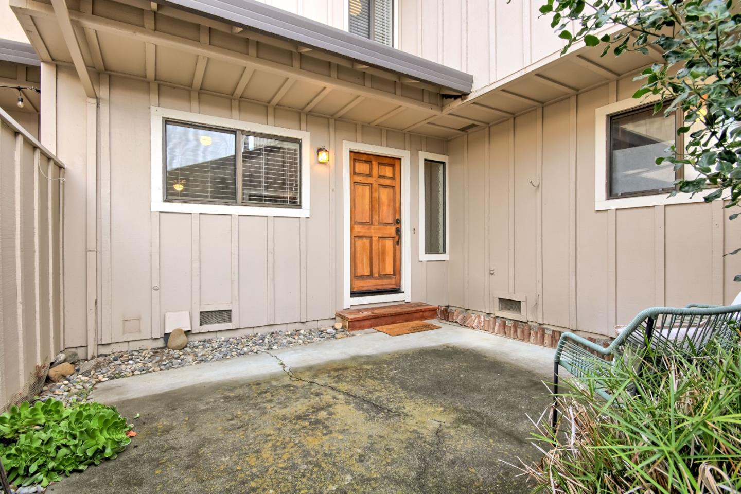 Detail Gallery Image 5 of 44 For 141 Joes Ln, Hollister,  CA 95023 - 2 Beds | 2/1 Baths