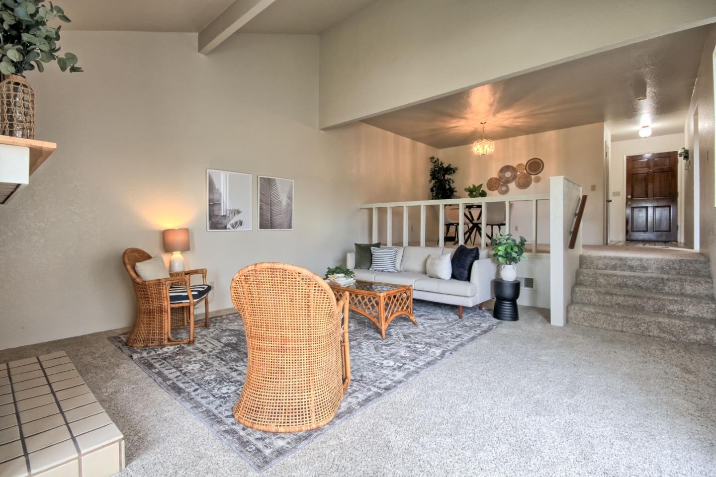 Detail Gallery Image 8 of 44 For 141 Joes Ln, Hollister,  CA 95023 - 2 Beds | 2/1 Baths