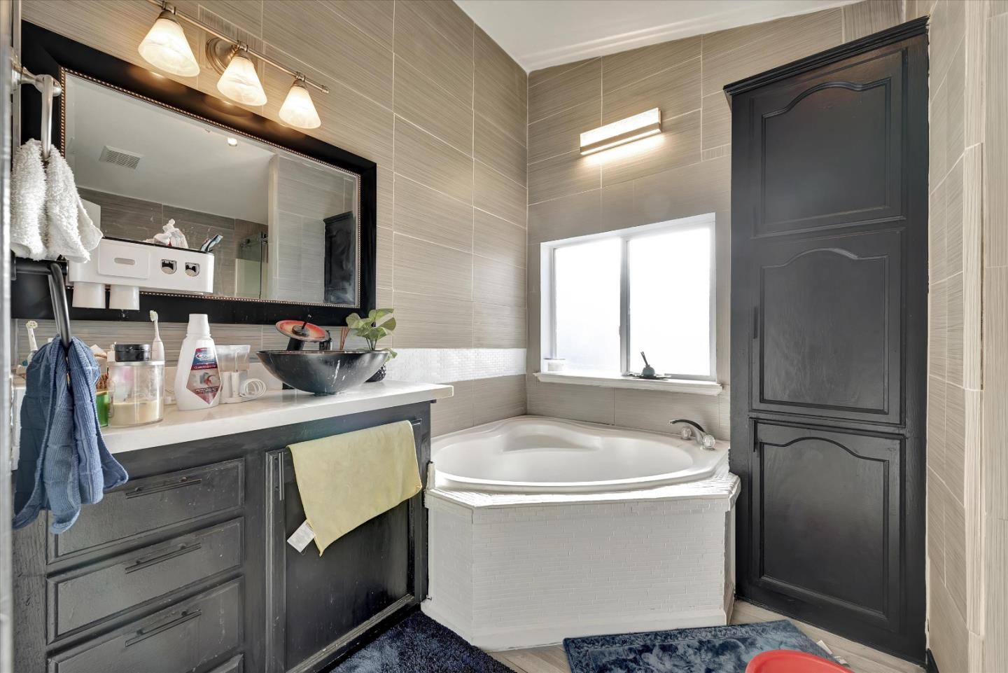Detail Gallery Image 18 of 26 For 165 Blossom Hill Rd #284,  San Jose,  CA 95123 - 3 Beds | 2 Baths