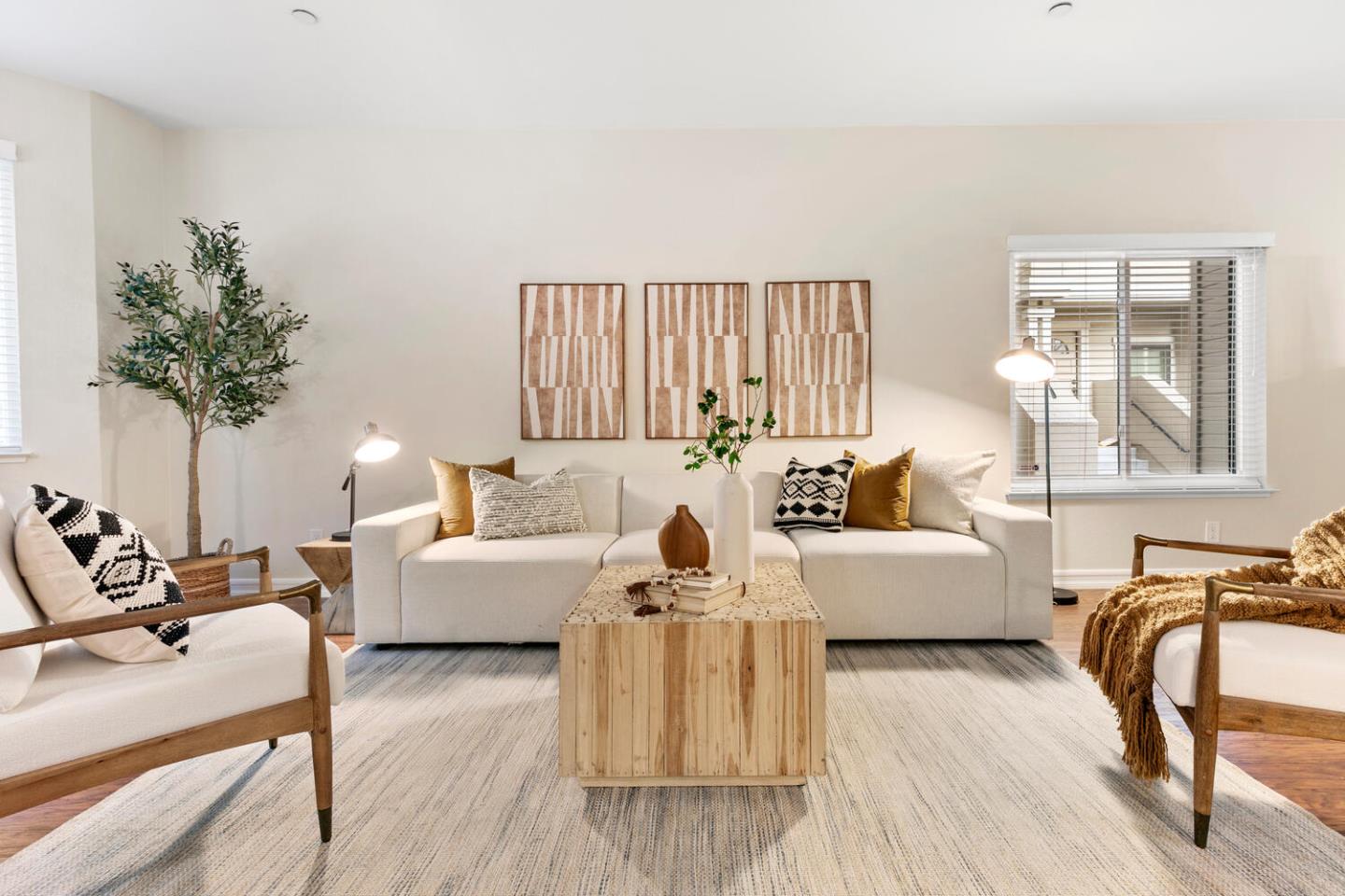 Detail Gallery Image 2 of 33 For 974 La Mesa Ter #E,  Sunnyvale,  CA 94086 - 2 Beds | 2/1 Baths
