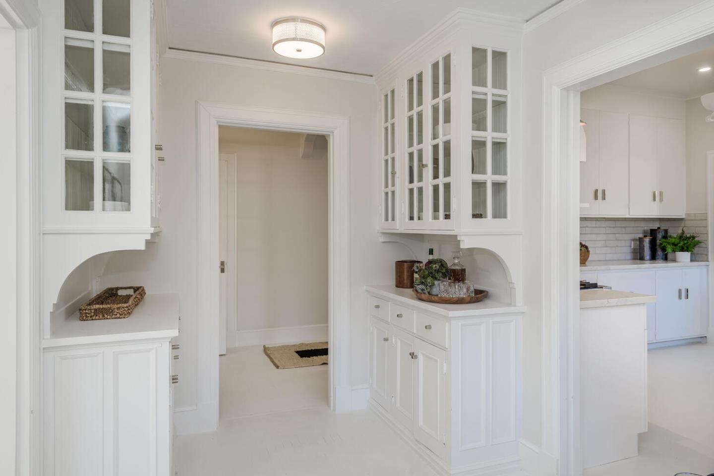 Detail Gallery Image 10 of 32 For 30 W Poplar Ave, San Mateo,  CA 94402 - 3 Beds | 2 Baths