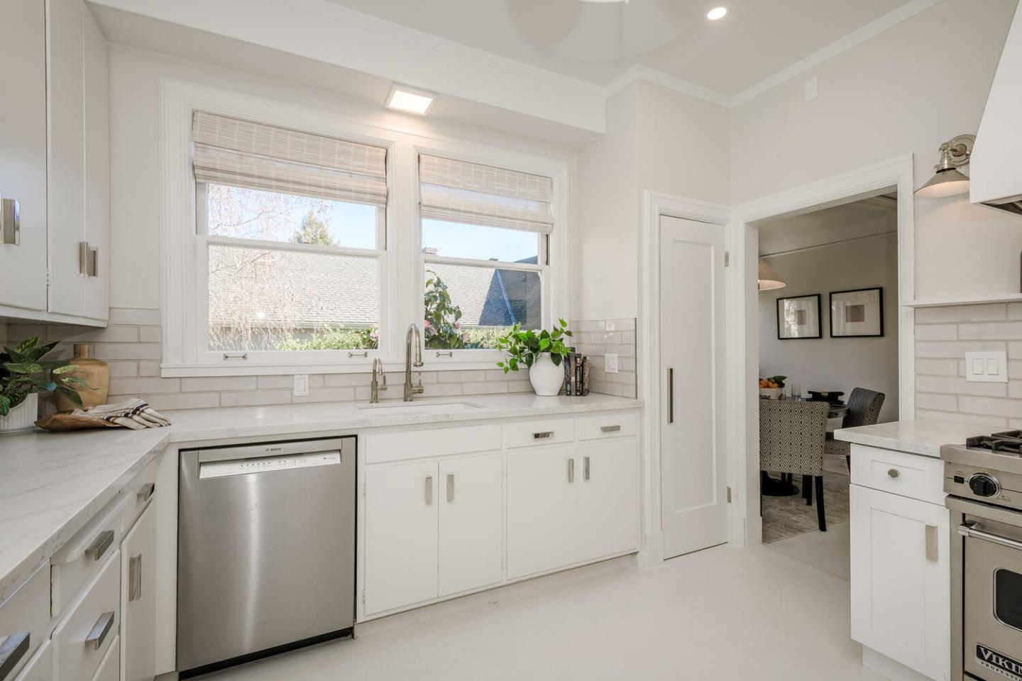 Detail Gallery Image 11 of 32 For 30 W Poplar Ave, San Mateo,  CA 94402 - 3 Beds | 2 Baths