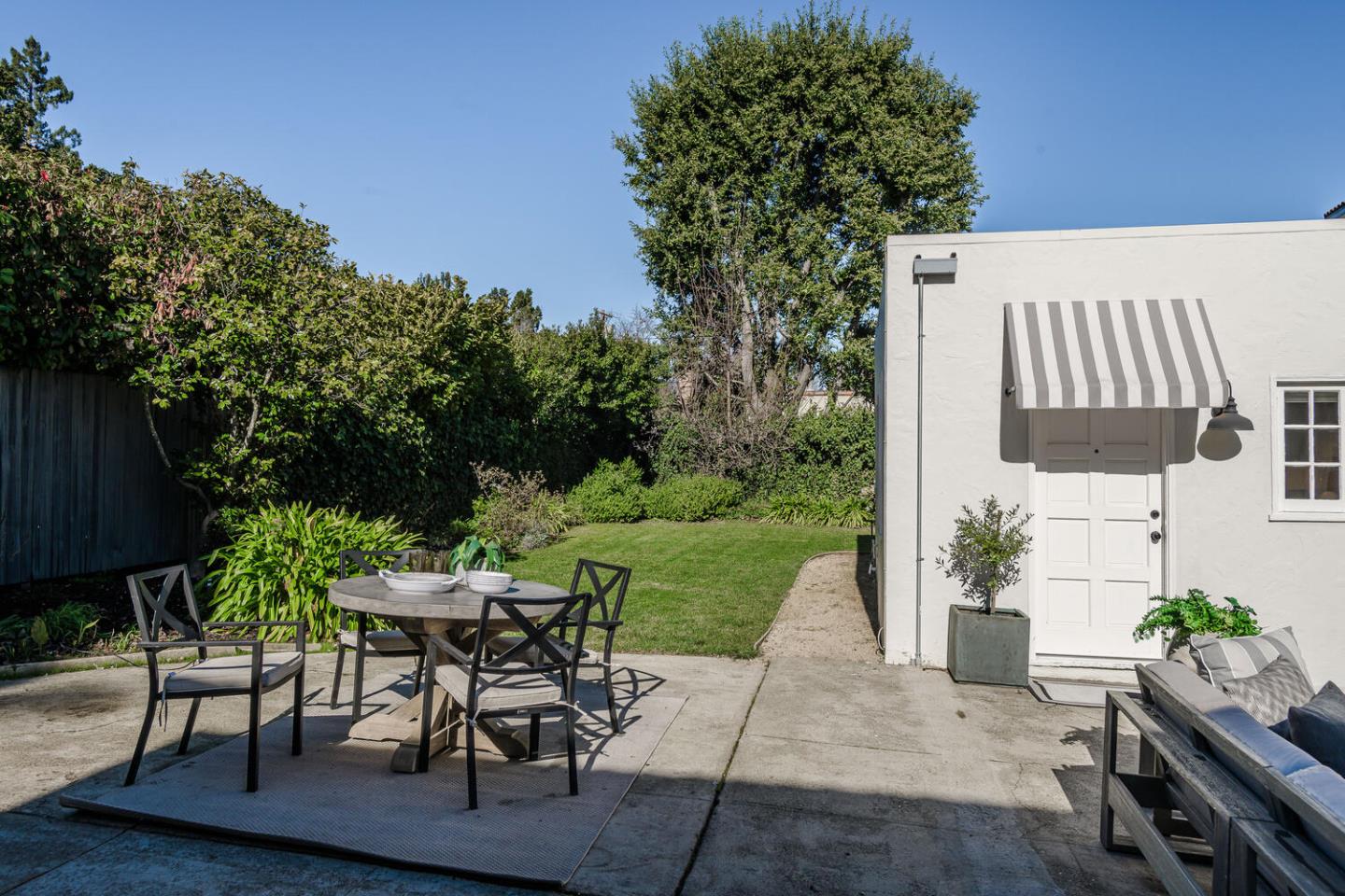 Detail Gallery Image 30 of 32 For 30 W Poplar Ave, San Mateo,  CA 94402 - 3 Beds | 2 Baths