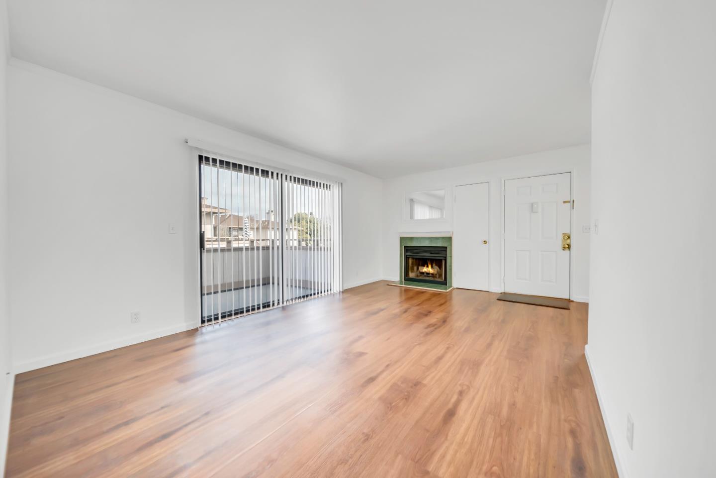 Detail Gallery Image 10 of 24 For 25090 Copa Del Oro Dr #202,  Hayward,  CA 94545 - 1 Beds | 1 Baths