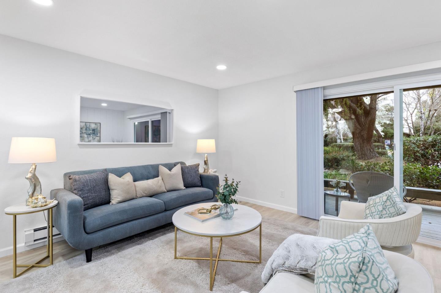 Detail Gallery Image 4 of 32 For 50 E Middlefield Rd #17,  Mountain View,  CA 94043 - 1 Beds | 1 Baths
