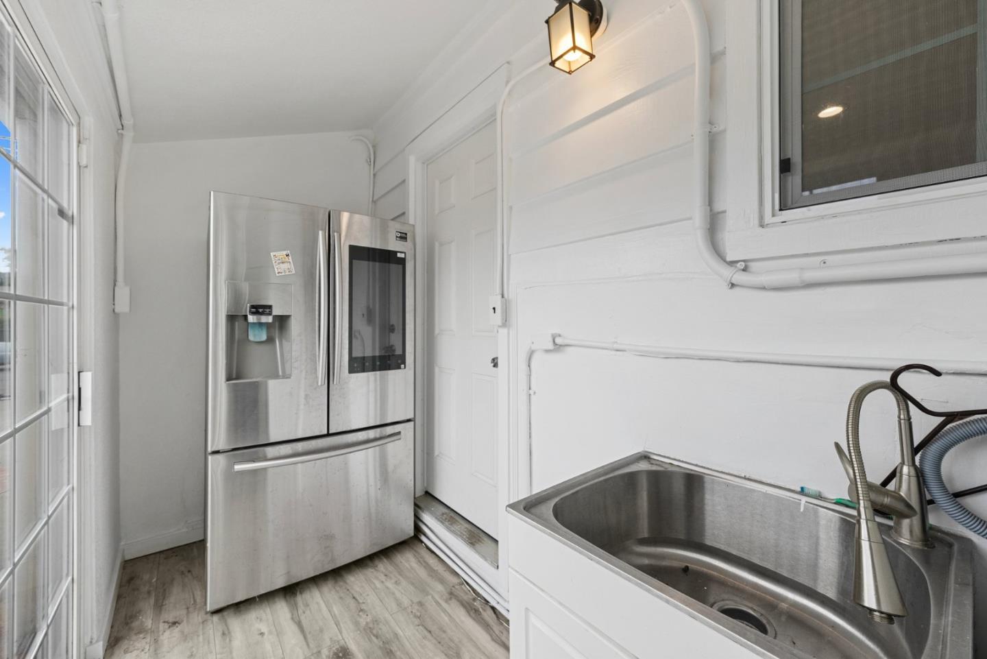 Detail Gallery Image 15 of 65 For 2301 Poplar Ave, East Palo Alto,  CA 94303 - 7 Beds | 4 Baths