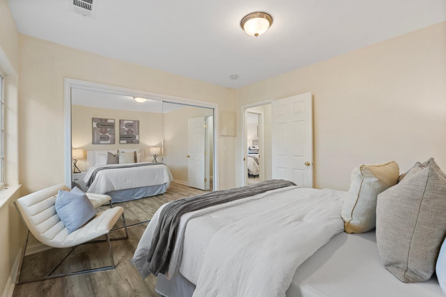 Detail Gallery Image 27 of 65 For 2301 Poplar Ave, East Palo Alto,  CA 94303 - 7 Beds | 4 Baths