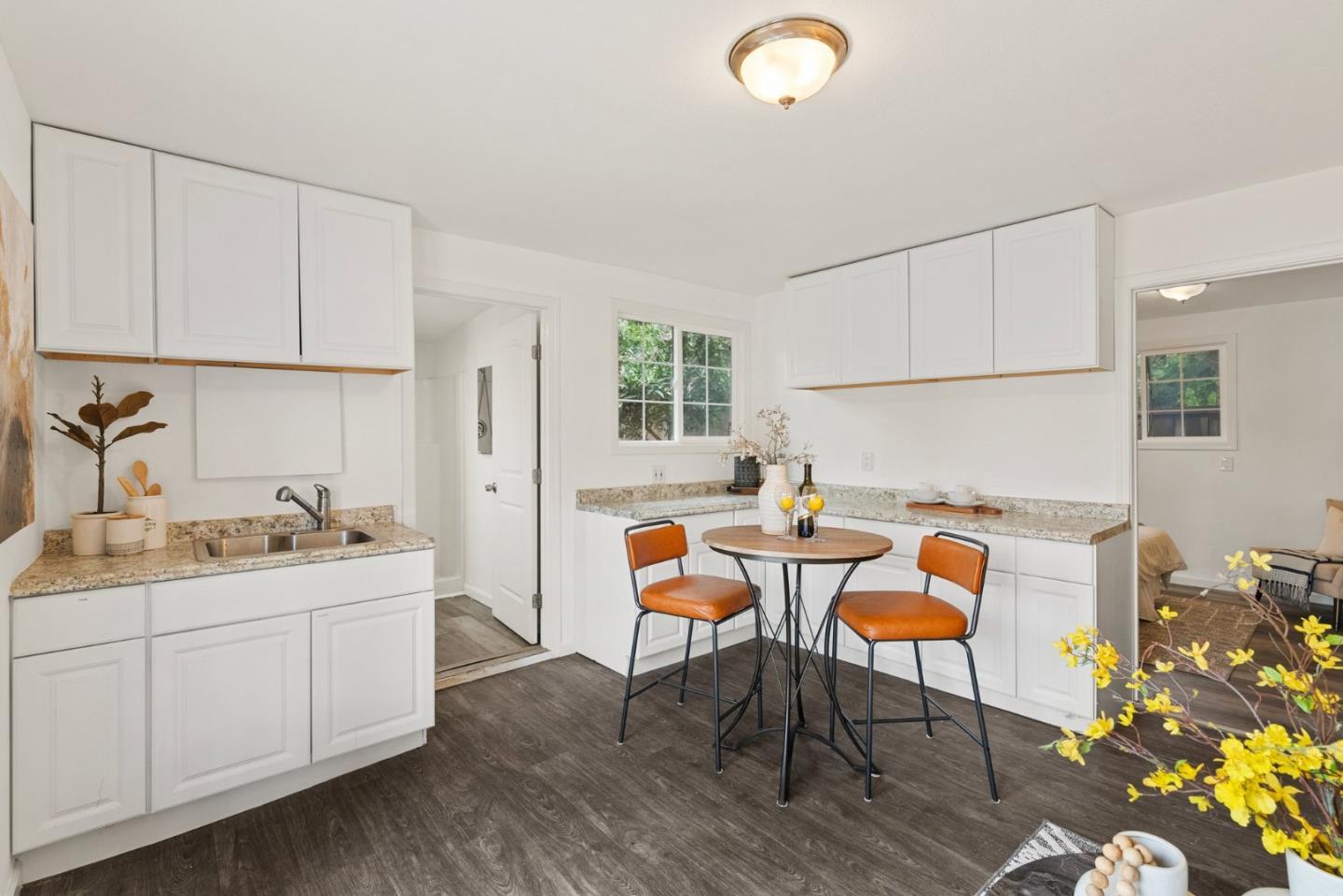 Detail Gallery Image 42 of 65 For 2301 Poplar Ave, East Palo Alto,  CA 94303 - 7 Beds | 4 Baths